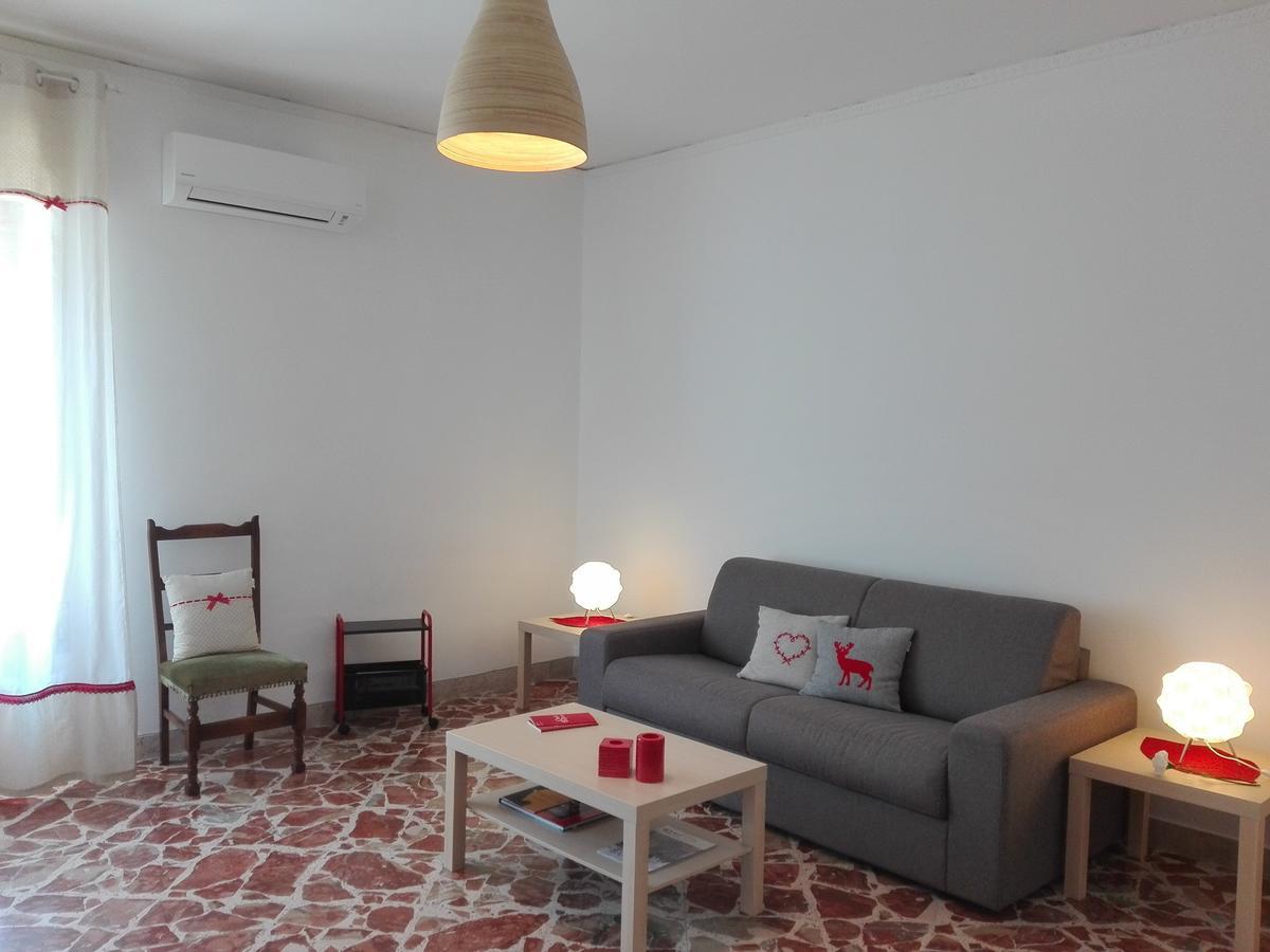 Ferienwohnung Casa Vacanze Demetra Bagheria Exterior foto